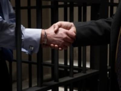 Уголовный (криминальный) адвокат